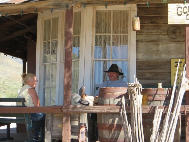 A few of the pics I took this morning riding to a few ghost towns I have read about in the backroads Arizona book.