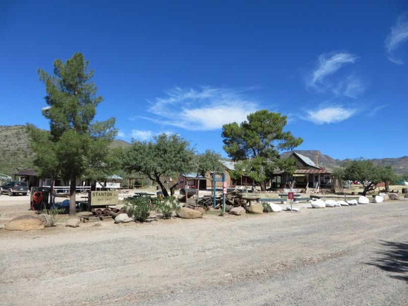A few of the pics I took this morning riding to a few ghost towns I have read about in the backroads Arizona book.