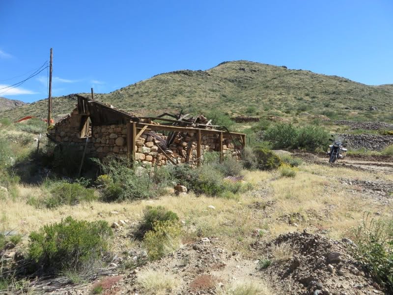 A few of the pics I took this morning riding to a few ghost towns I have read about in the backroads Arizona book.