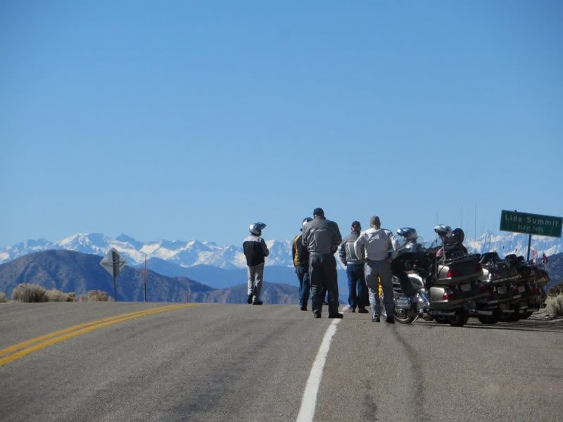 A little ride to Death Valley for sightseeing with some friends. I left my camera in the motel room on the first day and only took these few the second day. A lot of beautiful views, but most of them were only saved in my mind.