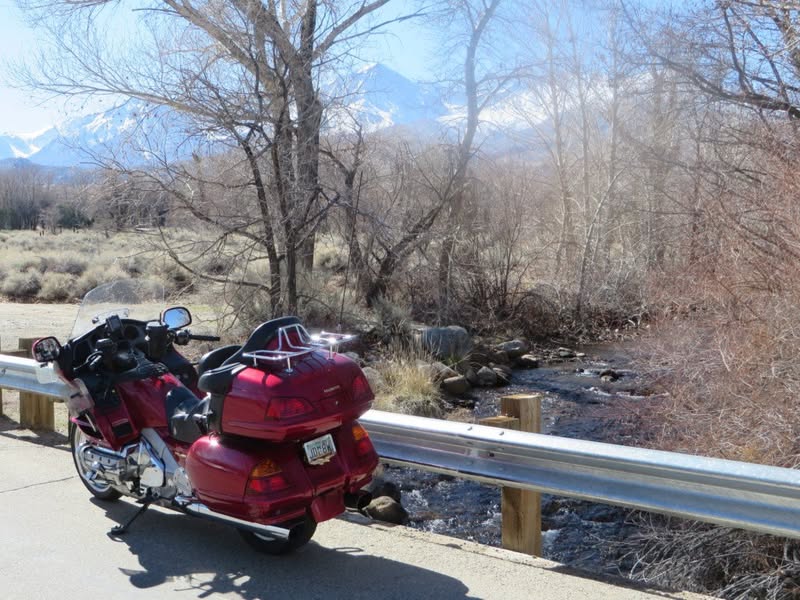 A little ride to Death Valley for sightseeing with some friends. I left my camera in the motel room on the first day and only took these few the second day. A lot of beautiful views, but most of them were only saved in my mind.