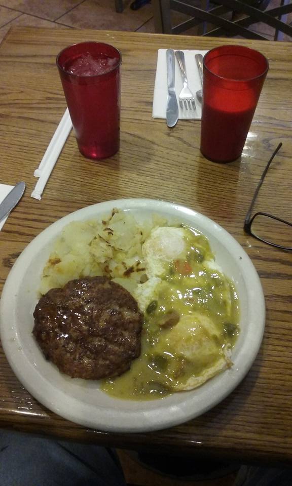 I ate my breakfast at El Cafecito this morning. I even licked the pl