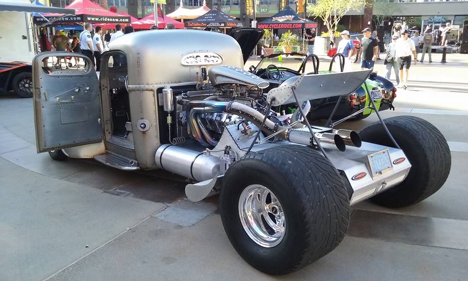 The first and probably only bike night I will make this spring.  I mostly came to see these two cars.