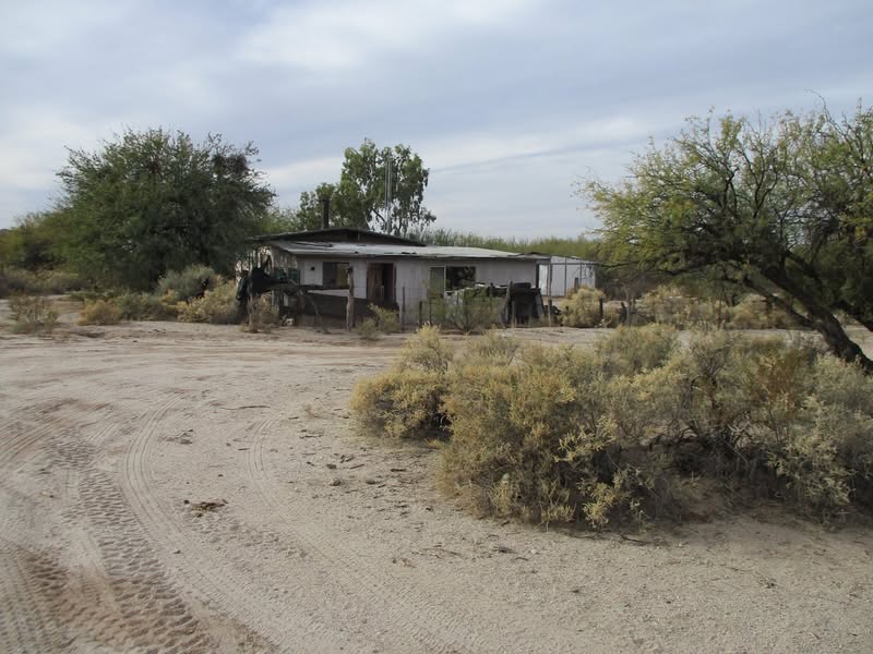 I was thinking this morning about relaxing and watching the Cardinals lose to the Titans. I didn't get too excited about that so I looked up a trail in my AZ Backroads book that I haven't ridden yet and headed that way on my Versys.