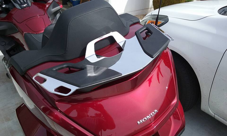 I finally got enough time to finish my accessories install. I added a CB radio,  Home -Link  (fancy name for garage door opener ), Power Port, 2nd SUB port, Upper wind wings,  Trunk Rack, Upper LED stoplight,  and Heated Gear power port.  No BLING, just good functional stuff! 😊