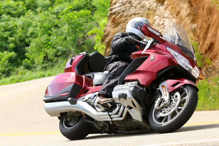 I bought a couple of pics from Hwy 129 photos on the Tail of the Dra