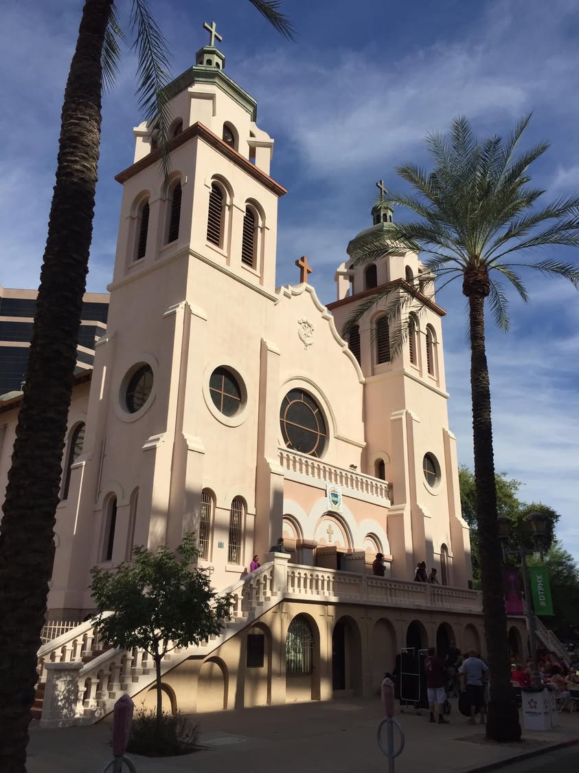 90 beautiful degrees today so took a little ride to downtown Phoenix to check out an event highlighted in the news.