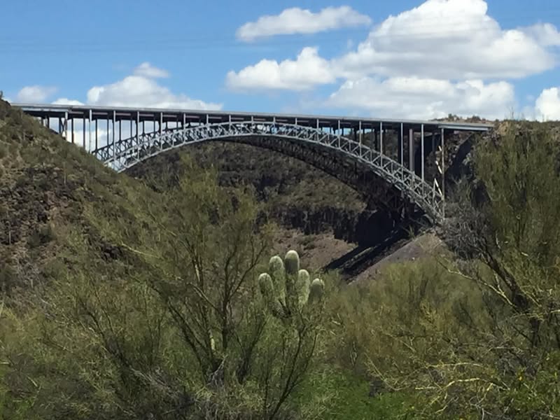 When I got tired of doing nothing I rode down to Burro Creek Campgro