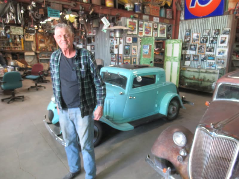 I was looking at a map of the Phoenix area the other day and my eye caught a little blurb that said dwarf car museum. I checked it out and decided to make the ride...........................today! Captions on some of the pictures.