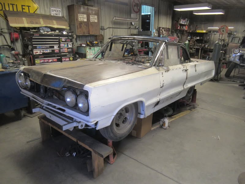 I was looking at a map of the Phoenix area the other day and my eye caught a little blurb that said dwarf car museum. I checked it out and decided to make the ride...........................today! Captions on some of the pictures.