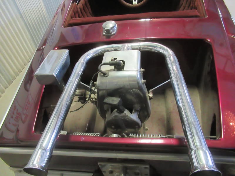 I was looking at a map of the Phoenix area the other day and my eye caught a little blurb that said dwarf car museum. I checked it out and decided to make the ride...........................today! Captions on some of the pictures.