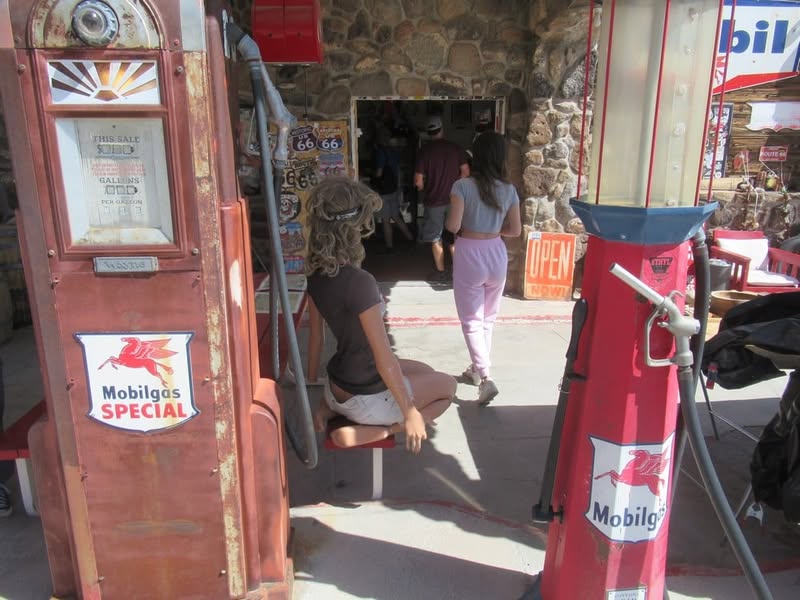 A little ride to visit Sherm in Kingman. Captions under some of the pics.