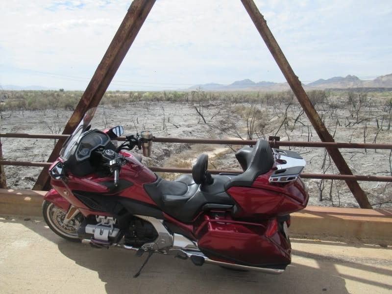 Watching the local news this morning and it looks like we have several wild fires going here in AZ. I noticed that one of them is near a place that a lot of guys like to ride through so I decided to go check it out.