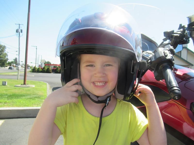 So far, I've picked up two new riding partners on this trip! Both cute as can be, and both die-hards1!