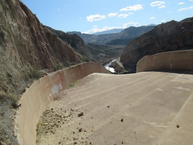 What a great ride today! Finally, after 20 years I finally made it out to Coolidge Dam. I was able to enjoy the ride with a riding buddy from the Power Riders. I'll caption some of the pictures.