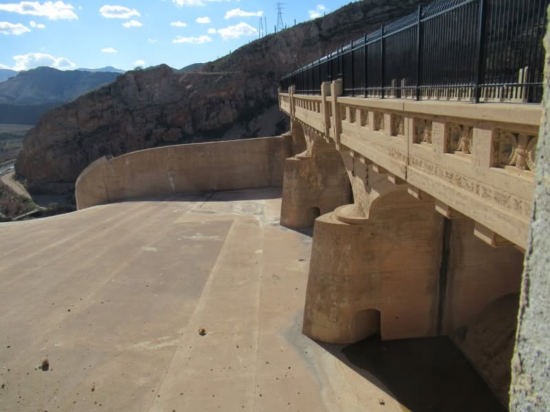 What a great ride today! Finally, after 20 years I finally made it out to Coolidge Dam. I was able to enjoy the ride with a riding buddy from the Power Riders. I'll caption some of the pictures.