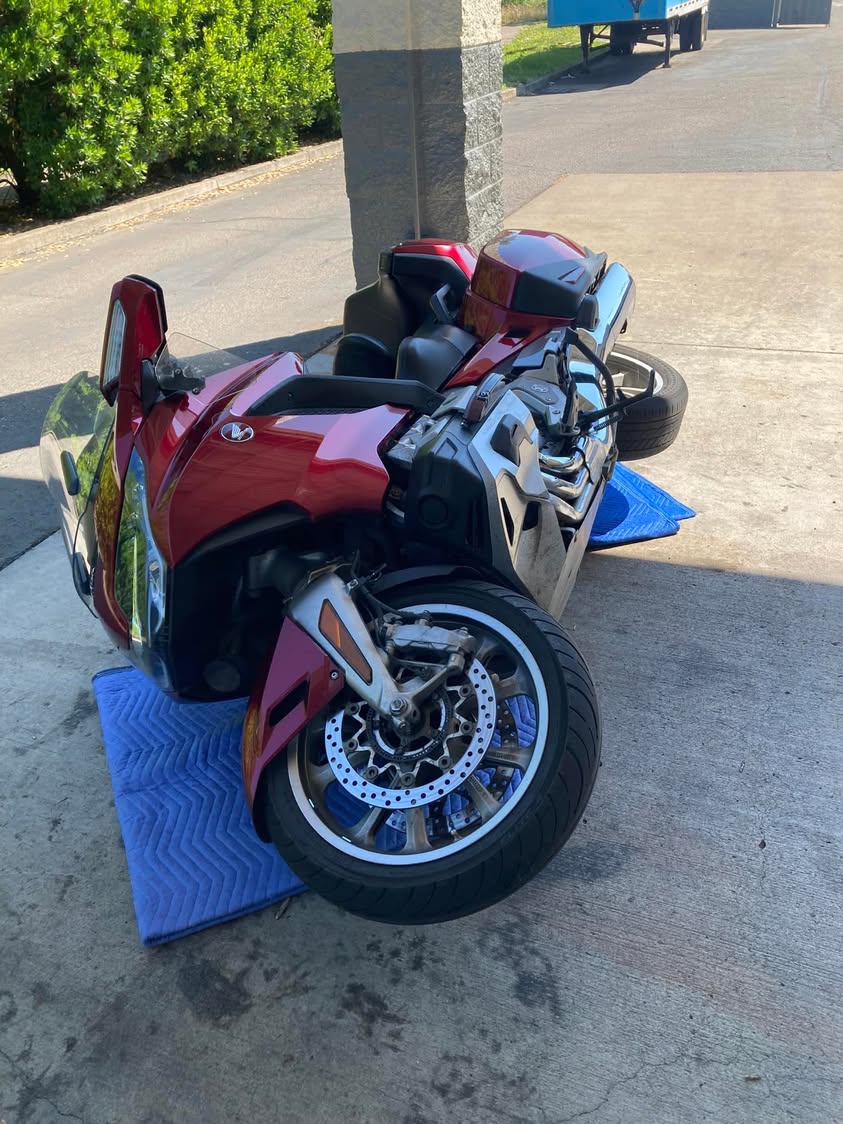 I finally had to get a new rear tire while out on the road. Not as c