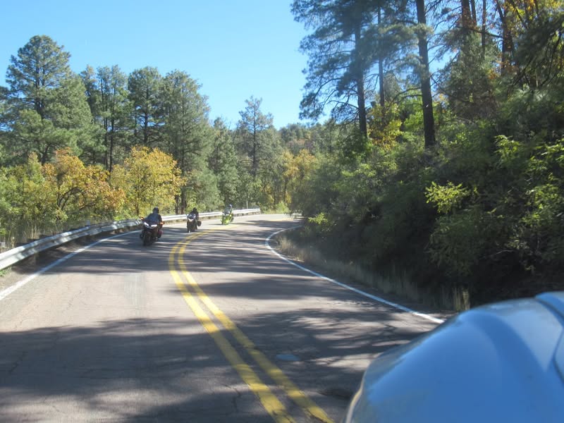 Back on the road between Prescott and Jerome.