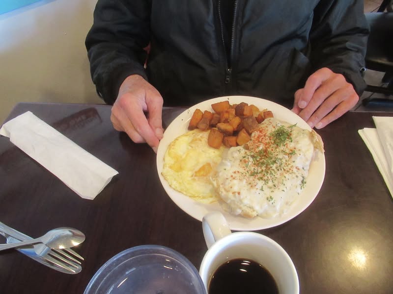 Bruce got the same thing except for the home fries.