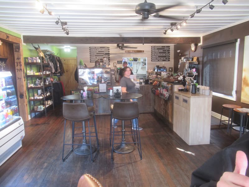 I hope they do a big to go business because they dont have enough tables available to make it on jus