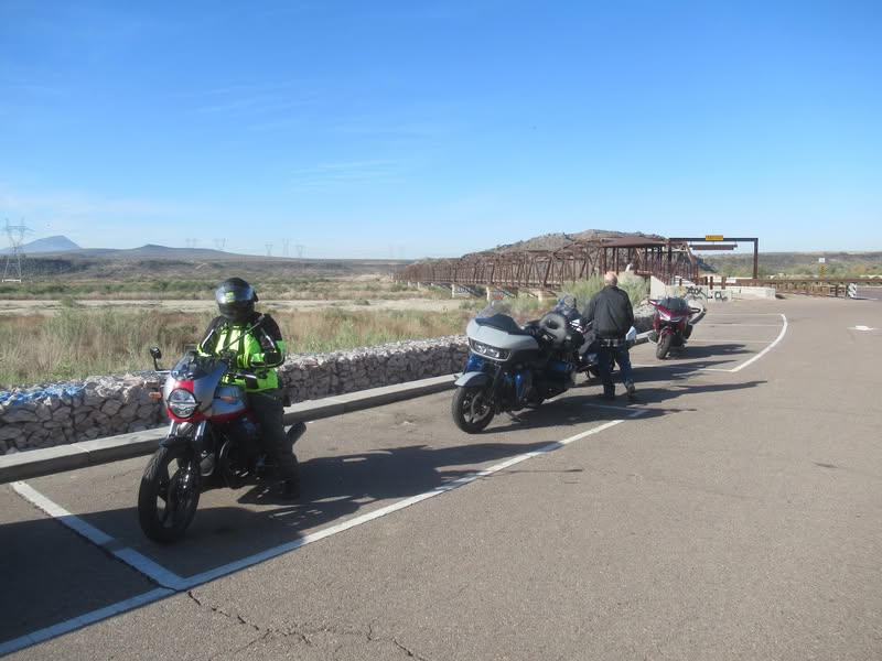 We took a short rest at the Gillespie Bridge