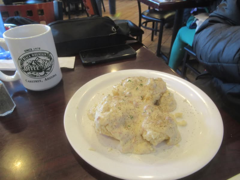 We started the day at one of my favorite breakfast venues, the Black Mountain Cafe in Cave Creek.
