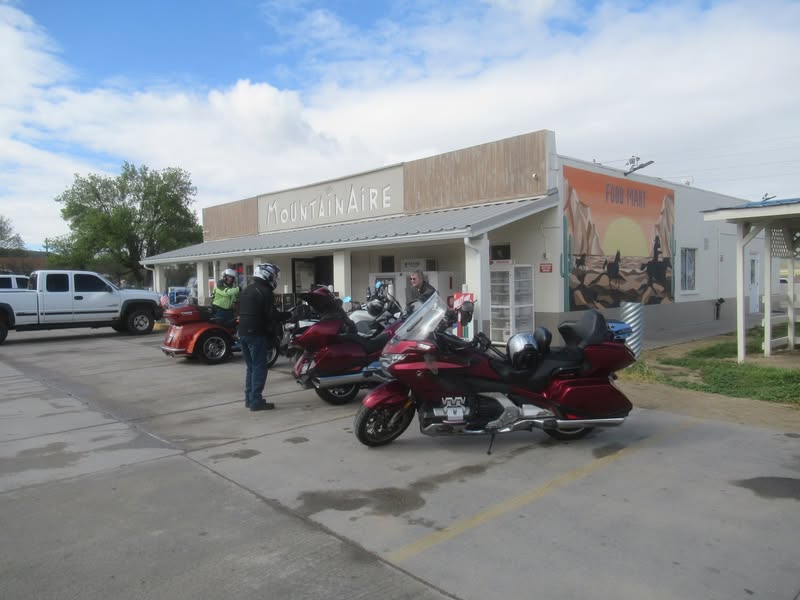 Quick stop at Peeples Valley