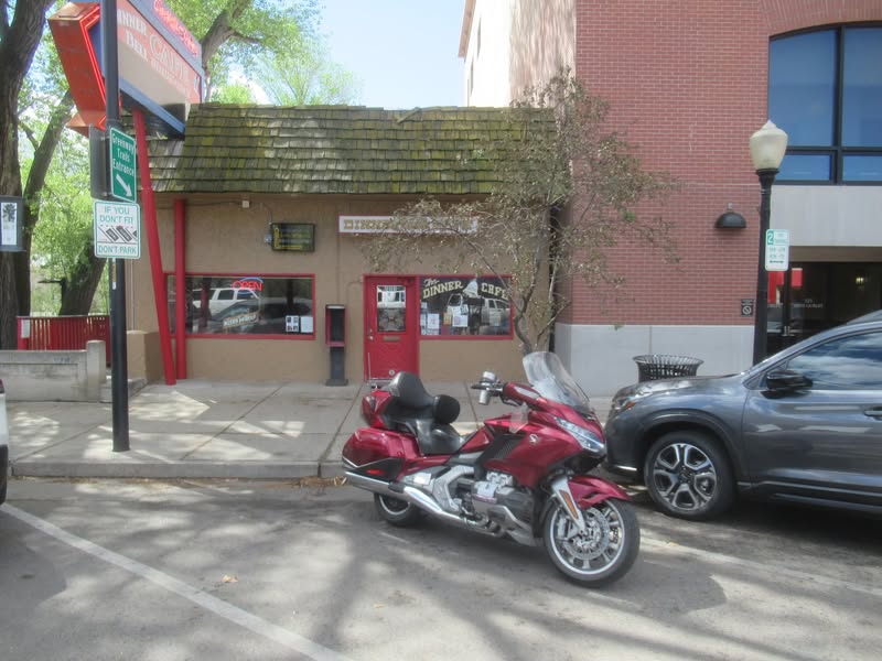 I took the shortcut to the Dinner Bell so I got the primo parking.