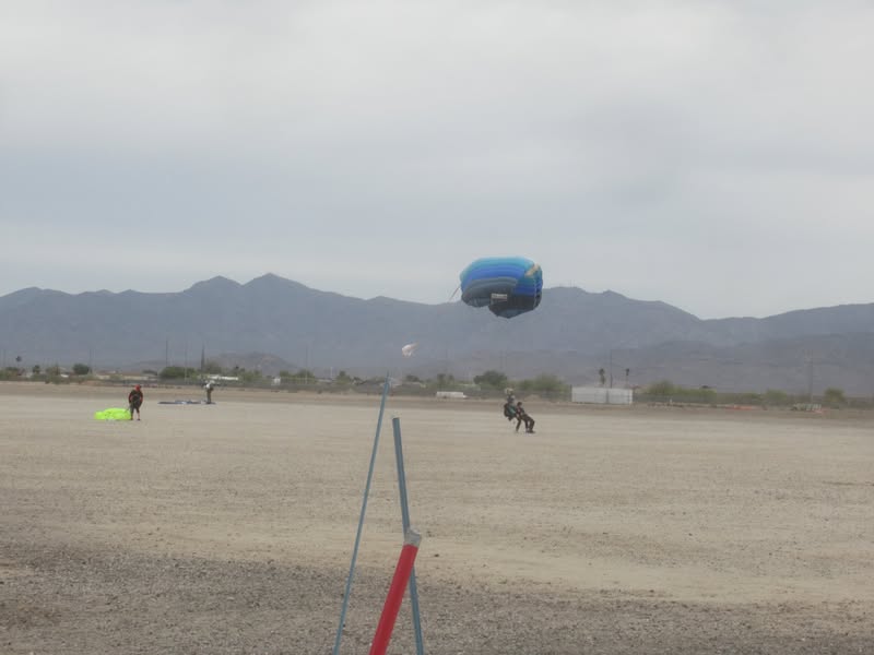 This tandem drop was coming in hot as we pulled into the Buckeye airport.